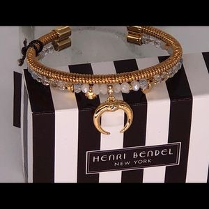 NWT Henri Bendel small layer charm bracelet